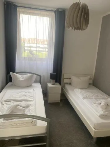 Gold Star Apartment Nr.2 in Sarstedt, Deutschland