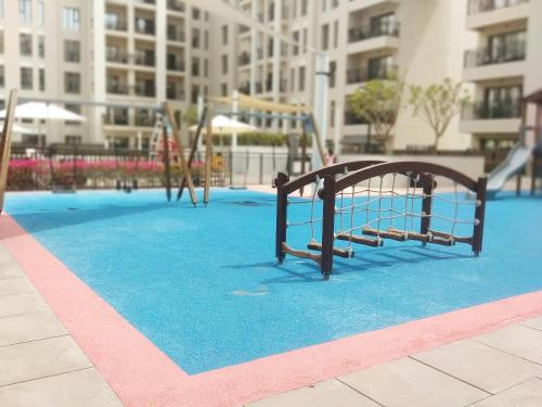 Brown Stone Holiday Homes Hayat Blvd - image 9