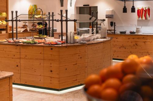 Food and beverages, Haus Garden in Ellmau