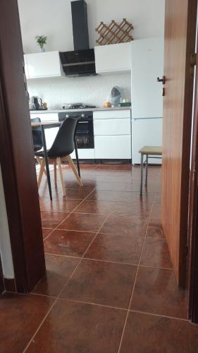 廚房, Nova Quinta Moderna TORRAMO em Oliveiras, Campo de Laranjas, na Nacional 2, Alentejo 13750 m2 in 托拉奧