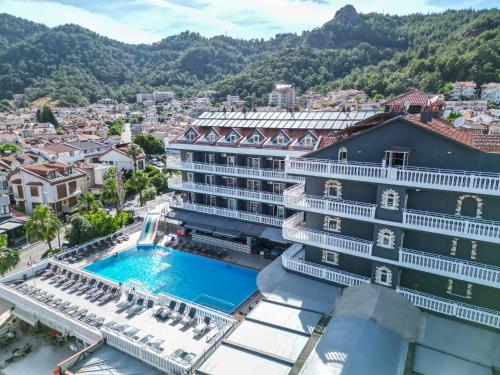 Vista exterior, Mustis Royal Plaza Hotel in Marmaris