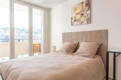 Appartement T3 centre ville Chambéry vue montagne - Location saisonnière - Chambéry