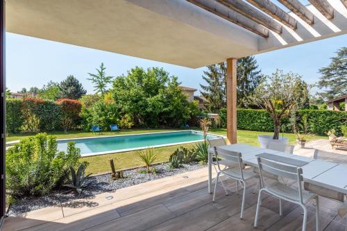 Farniente - Newly refurbished house with swimming pool gîte à louer Écully