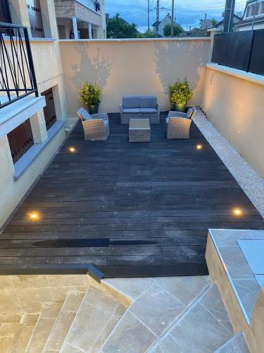 Зовнішній вигляд готелю, G-Logement-Francilien Villa Parc des expositions Villepinte, Bourget, Astérix , Paris (G-Logement-Francilien Villa Parc des expositions Villepinte, Bourget, Asterix , Paris) in Гусенвіль