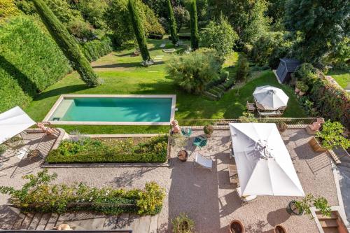 La vue - Charming house with a pool garden and amazing view gîte à louer Sainte-Foy-lès-Lyon
