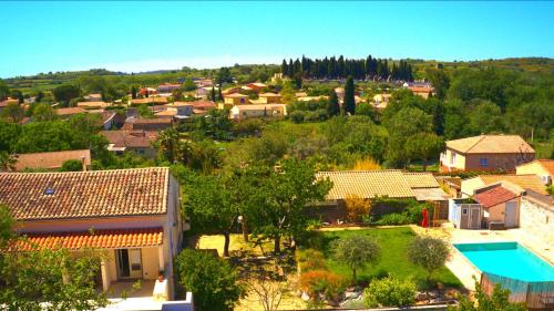 Lavande- Family Villa with Pool near Pezenas