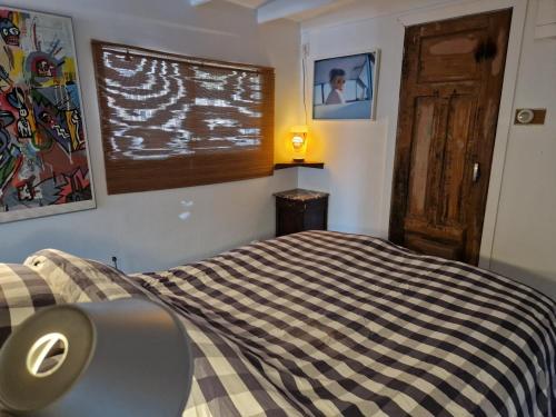 Pantheos Top Houseboat, Amsterdam (photo 9)