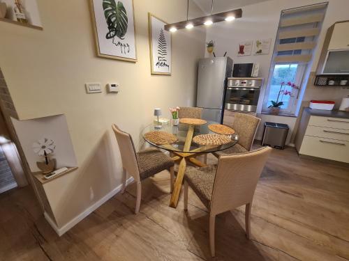 Apartment Marangunija - image 12