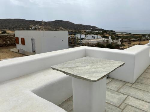 MAGGANARI MOMENTS 2 in Manganari