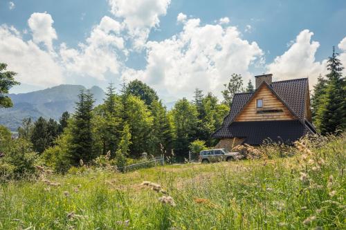 Superior Chalet image 10