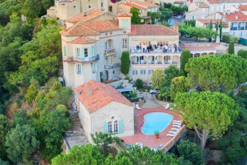 Le Château des Costes - Chambre d'hôtes - Le Castellet