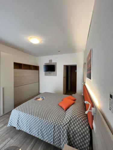 Triple Room image 3