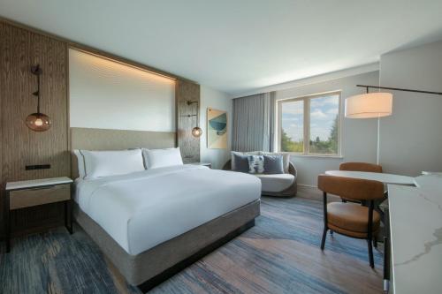 560538039 The Westin Sacramento Riverfront Hotel & Spa