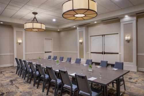 560538176 The Westin Sacramento Riverfront Hotel & Spa
