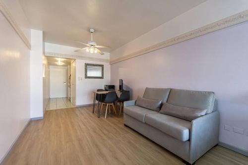 One-Bedroom Apartment image 10