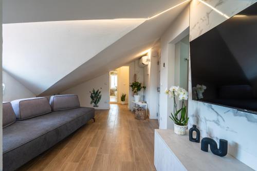 Villa Pra-tu - Mansarda Moderna 2 Camere - P r a t u r e c c i Group - Apartment - Riccione