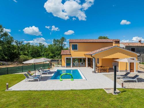 Ferienhaus mit Privatpool für 6 Personen ca 160 qm in Labin, Istrien Bucht von Raša