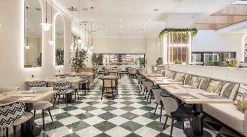 Restaurant, Senator Barcelona Spa Hotel in Les Corts