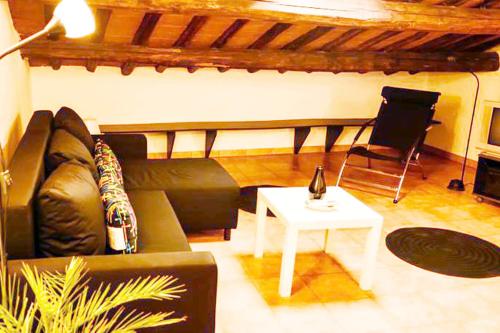 Rome Center Attic Penthouse - image 2