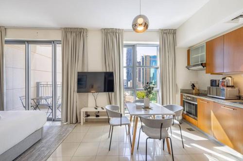 Modern and bright Studio in the heart of downtown, Dubaj (fotografie 10)