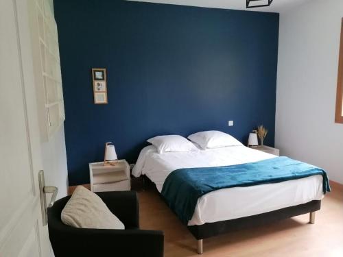 2 double beds, 2 twin beds, 1 sofa bed
