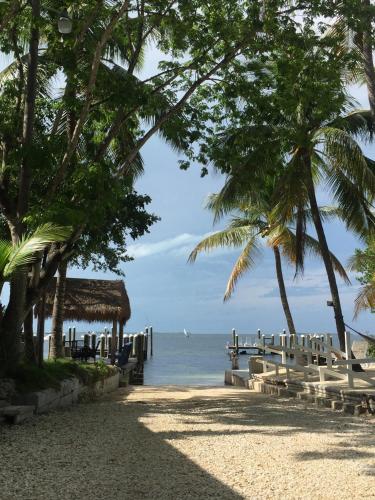 The Pelican Key Largo Cottages In Fl