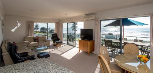 3 bedrooms, 4 beds