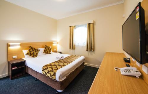 Best Western Mahoneys Motor Inn Room Type - Queen Room with Spa Bath