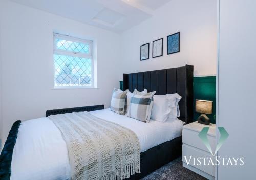 Spacious 4BDR House By Vista Stays Short Lets & Serviced Accommodation Manchester With Driveway Parking & Pool Table, Manchester (fotografie 10)