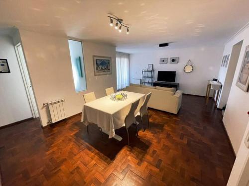 Dpto luxe amplio y moderno en nva cba