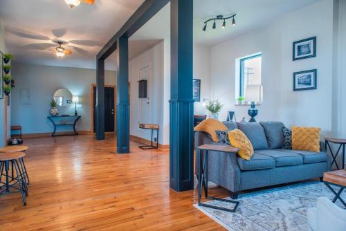 River City Loft - image 9