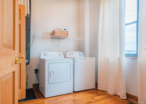 River City Loft - image 2