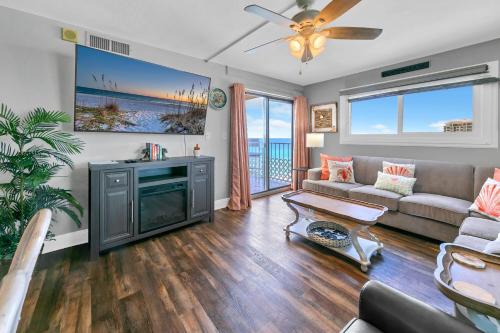 Regency Towers 1204 by Emerald Coast Retreats