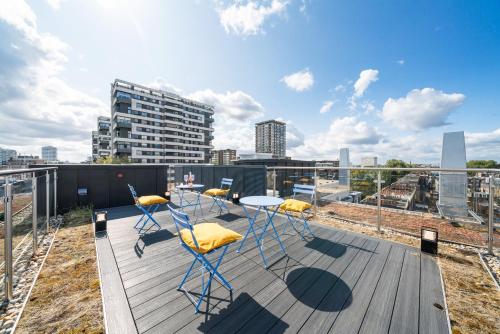Marble Arch Luxury 3-Bedroom Penthouse Haven 73 - image 9