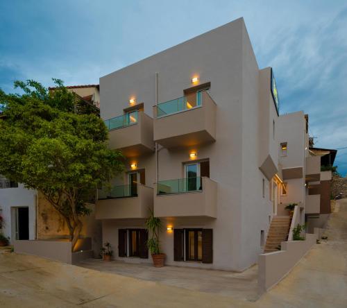 Honey Holiday Hotel 4