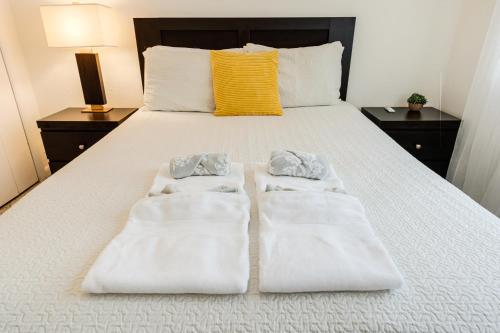 Furnished 1BR Apt in Miami with Parking - Tap to explore photos