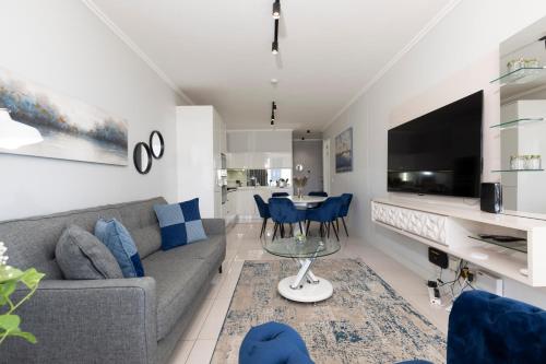The Executive Apartment in Ellipse Waterfall City