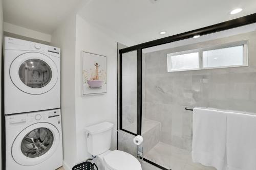 Brand new Chic-Nest in Prime Location in Sherman Oaks, USA
