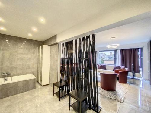 3 zimmer, 3 bath MARION APARTMENT