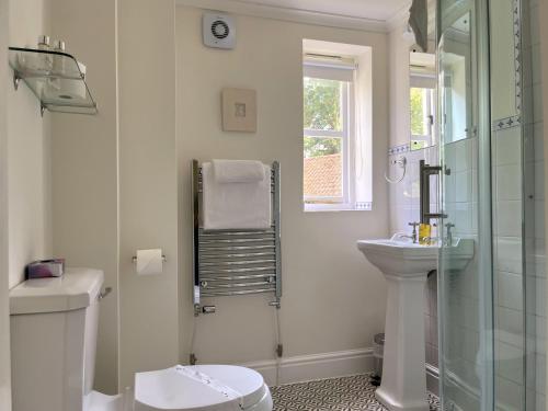 The Cottage Guest House - image 12