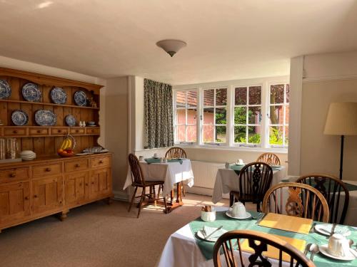 The Cottage Guest House - image 3