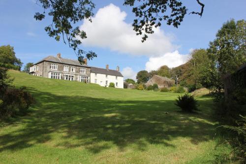 B&B Wadebridge - Costislost House - Bed and Breakfast Wadebridge