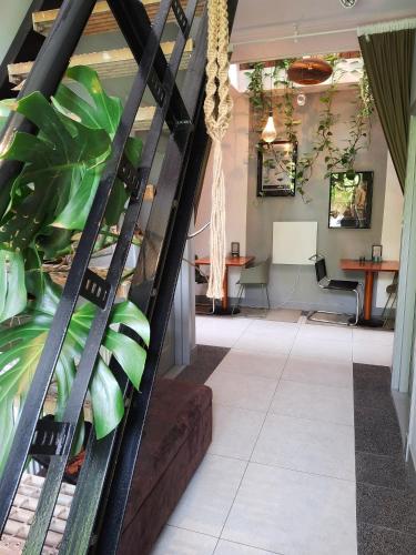 المرافق, Inn the Green in زيست