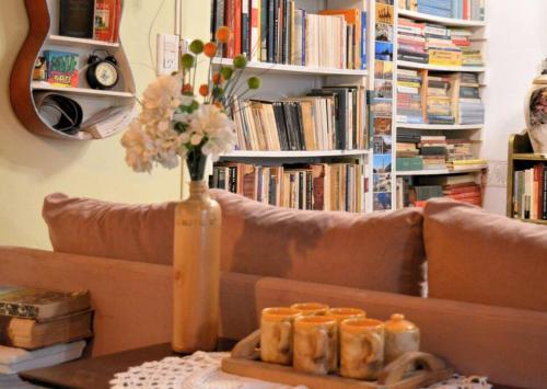 Momentazo! Wifi, Coffee & Books in Villa Ballester