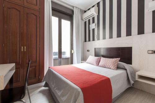  Hostal Castilla I Atocha, Pension in Madrid