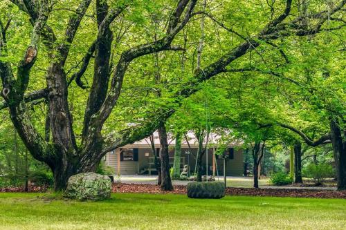 . Faith Family Farmhouse on Farm in Mentone, Alabama
