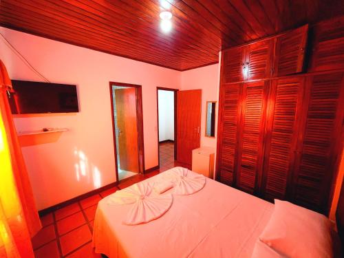 Double Room image 10
