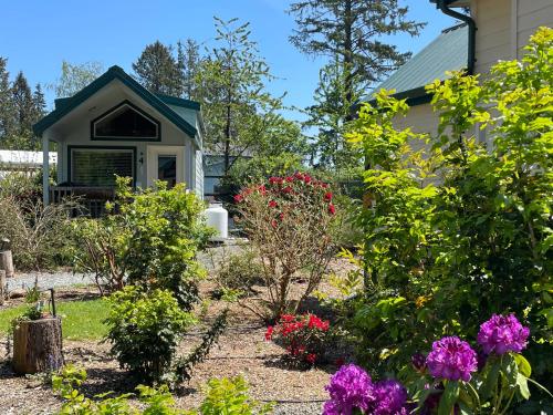 Sheltered Nook On Tillamook Bay