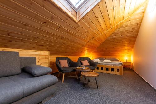 Iekārtas, Wellness Hotel Koliba in Komorni Lhotka