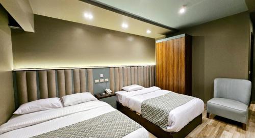 room detail thumbnail 0